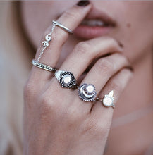 Load image into Gallery viewer, Vintage White Gem Boho Rings Set