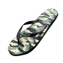 Load image into Gallery viewer, Men&#39;s Camo Flip Flops