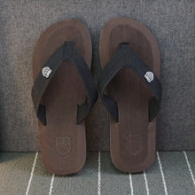 Load image into Gallery viewer, Men&#39;s Beach Flip Flops